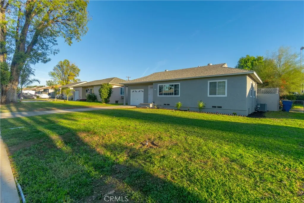 7796 Sycamore, Riverside, California 92504 home-pic-3